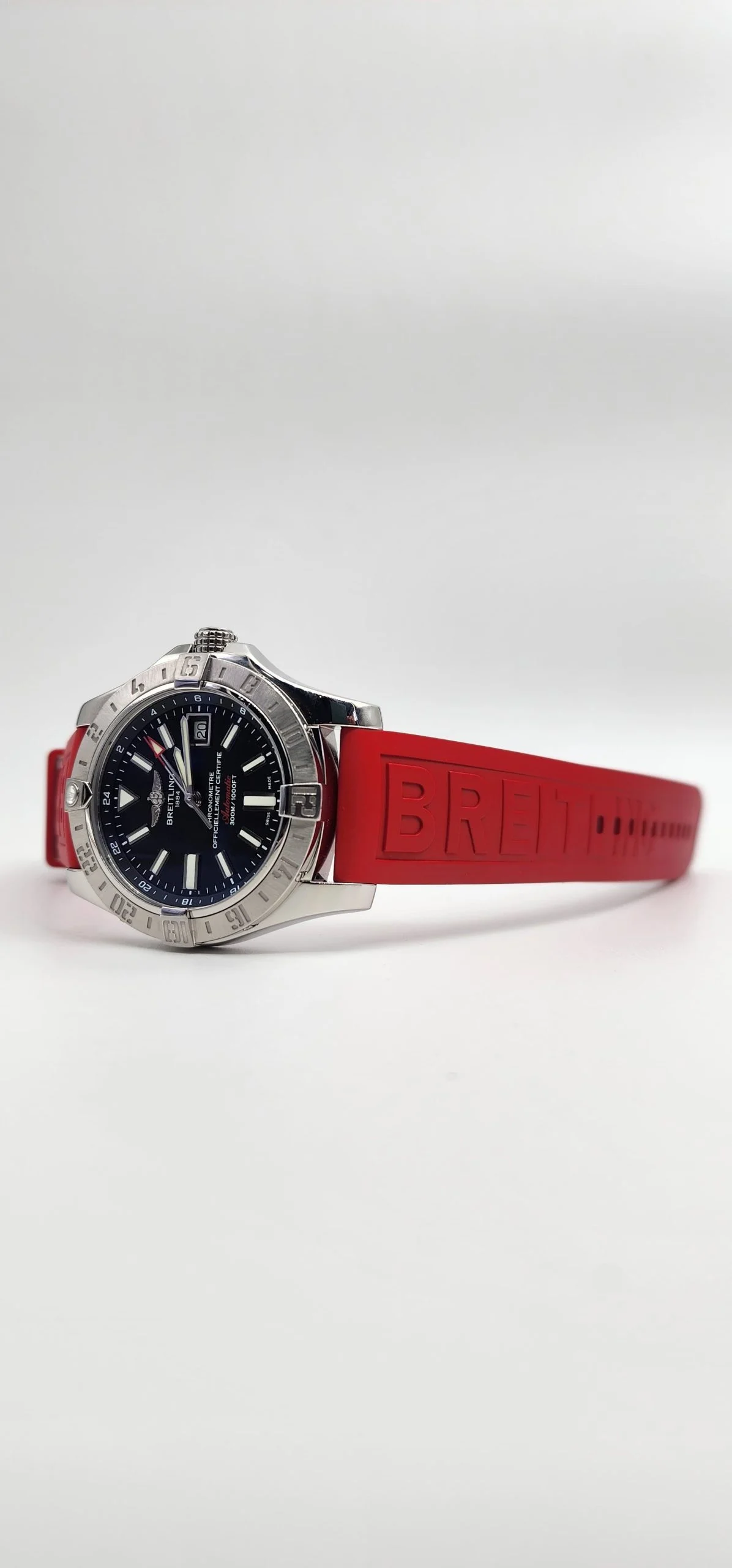 Breitling Avenger II